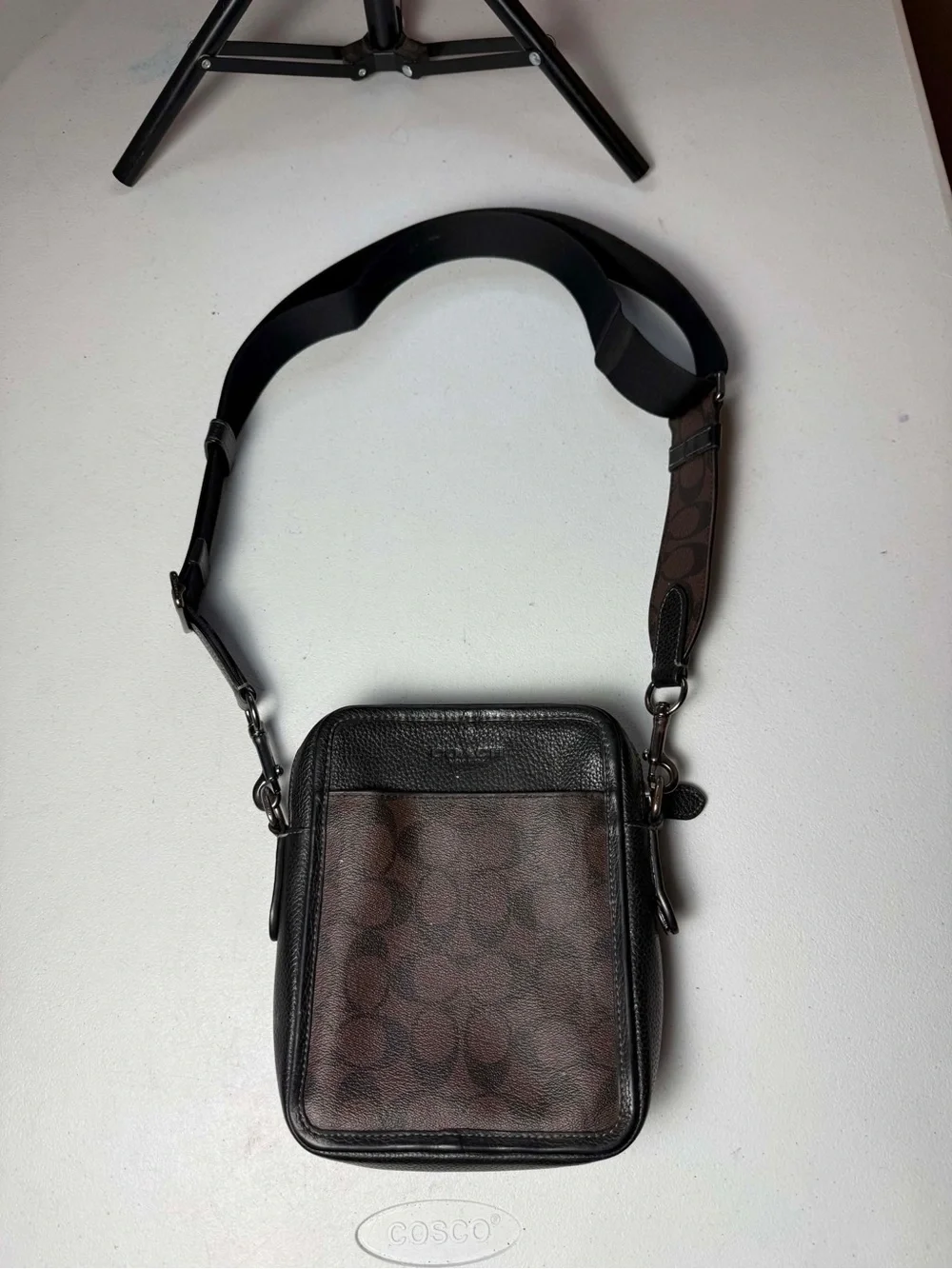 Coach brown crossbody bag #preppy #minimalist #crossbody